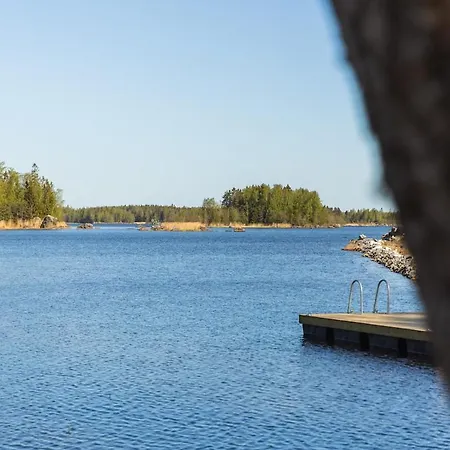 Med Strandbastu Vakantiehuis *