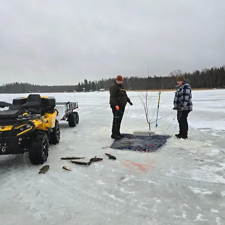 Med Strandbastu Oravais