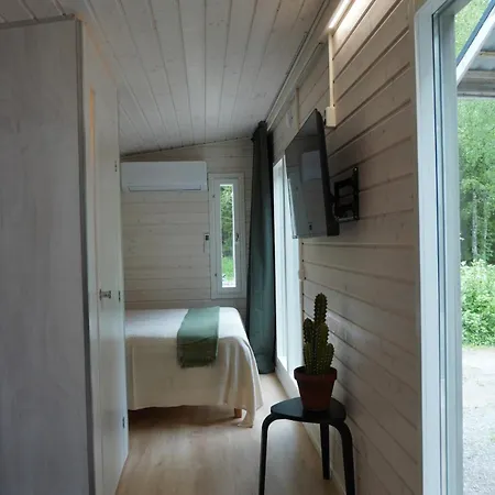 Seaside With Private & Wood-fired Sauna In Voera, Finland بيت للعطل *