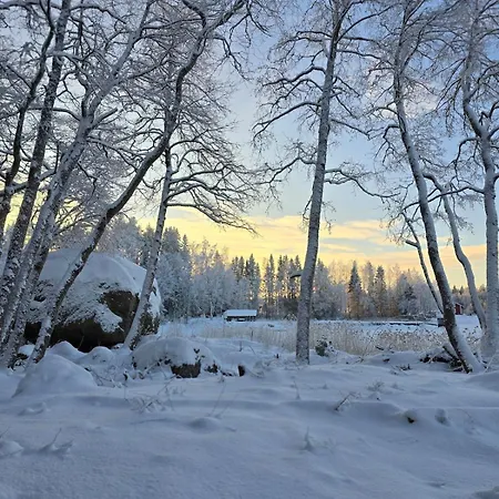 Seaside With Private & Wood-fired Sauna In Voera, Finland Oravais