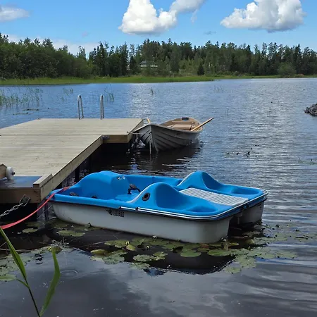 Seaside With Private & Wood-fired Sauna In Voera, Finland *