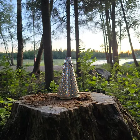 Med Strandbastu * Oravais