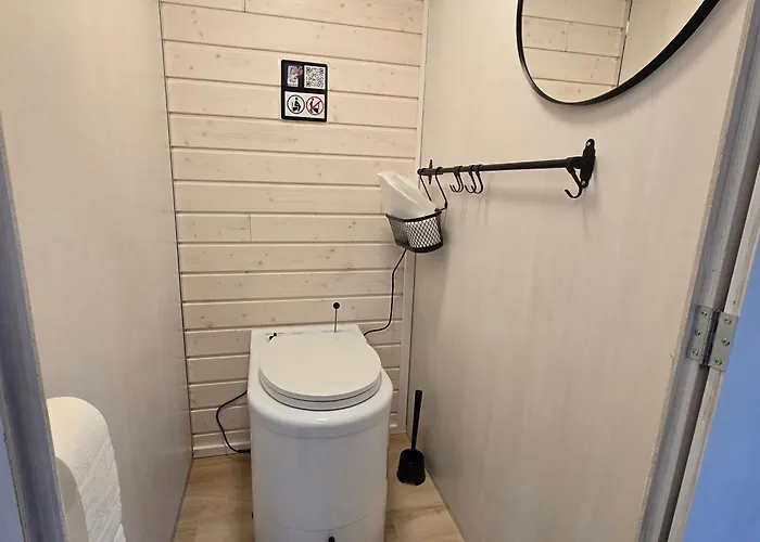 Med Strandbastu Oravais