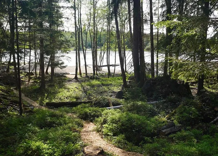 בית נופש Med Strandbastu Oravais